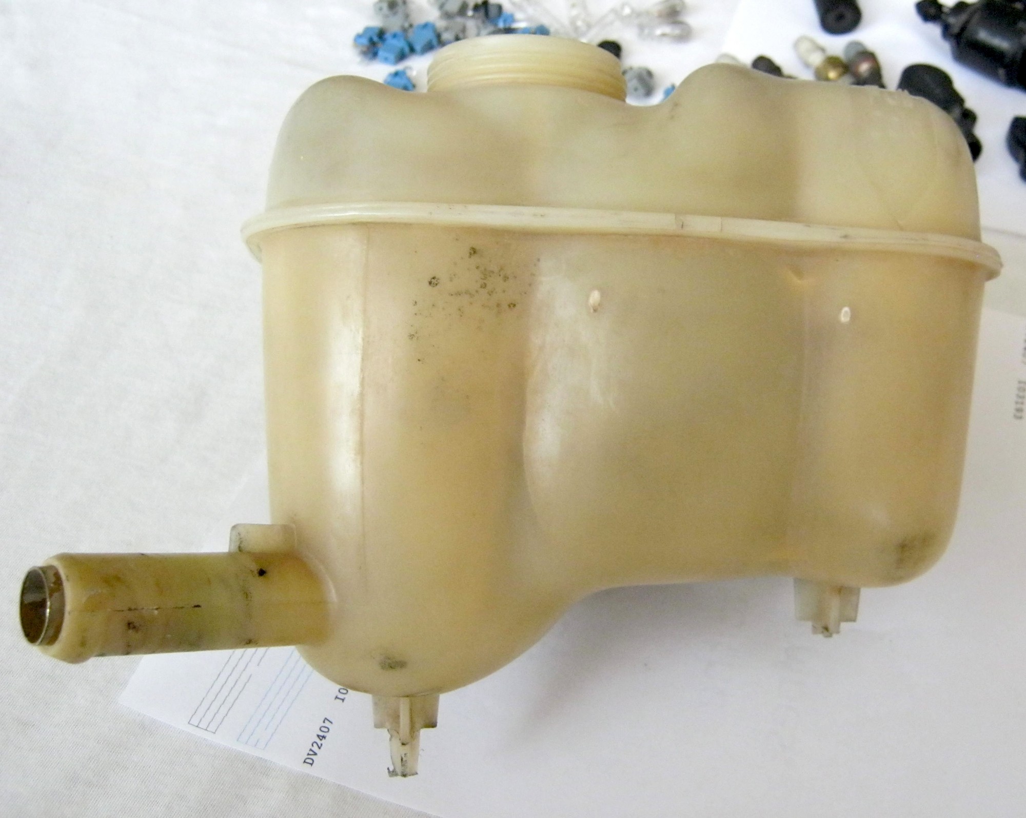 Cooling Systems FITS 0207 SATURN VUE PRESSURIZED COOLANT RESERVOIR