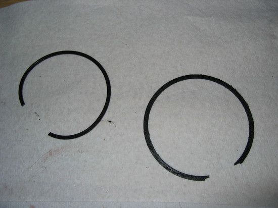 Retainer rings (L = inside; R = outside). Note diameters &amp; ends.